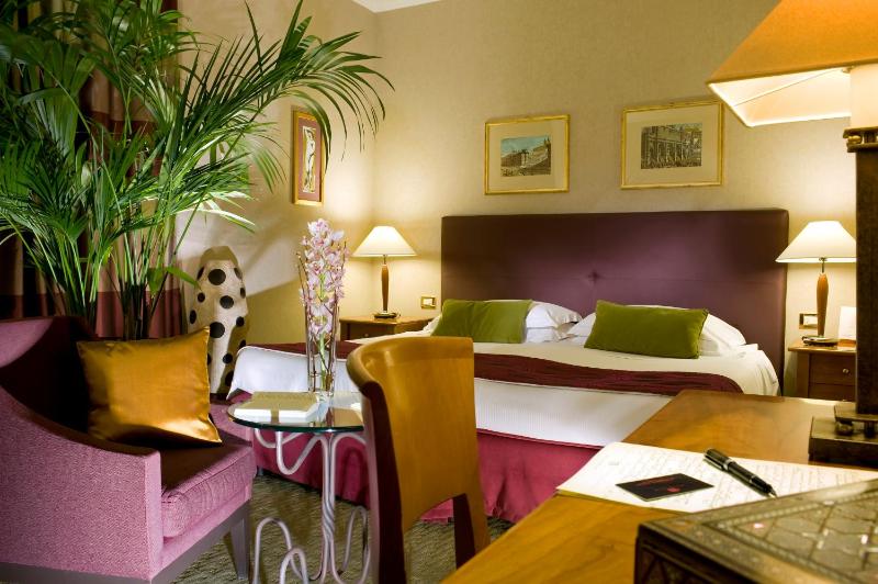 Superior Double Room image 4