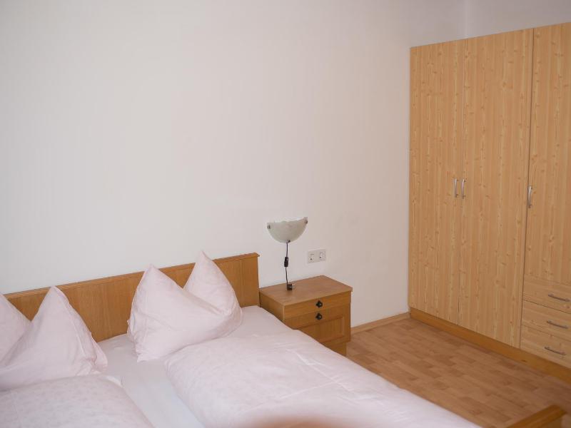 Large Two-Bedroom Apartment with Balcony image 2