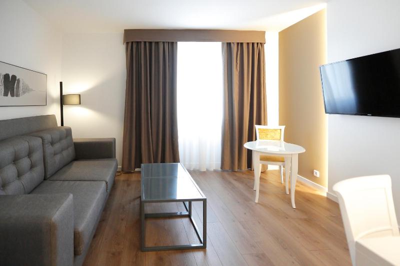 Junior Suite image 3