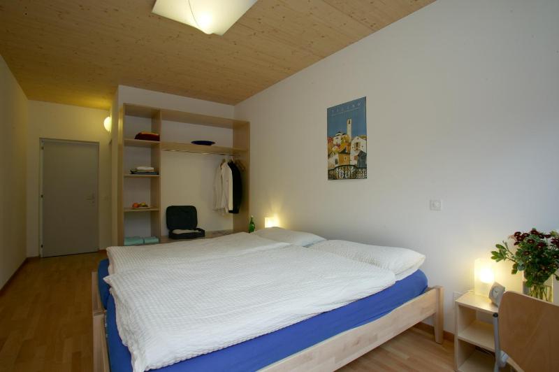 Double Room image 4