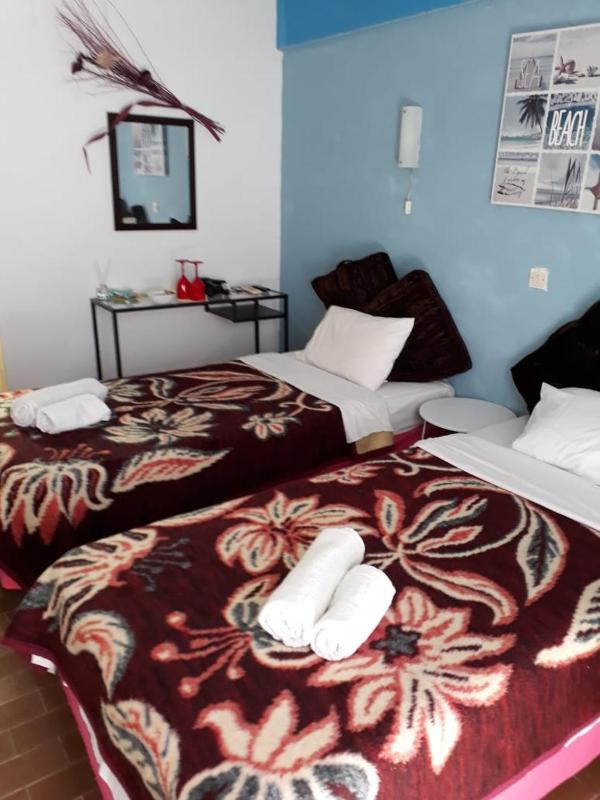 Standard Double or Twin Room with Sea View image 3