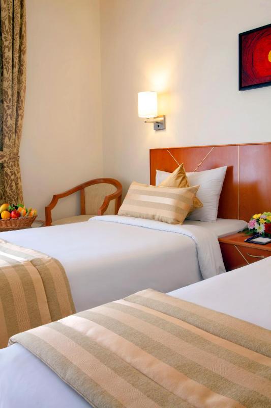 Classic Room with Twin beds - 15% off F&B, 10% Off Laundry, Early Check-in (10.30am), Late Check-out (2pm) image 2