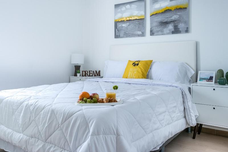 Enchanting City View Apartment - PH Quartier Del Mar - image 8