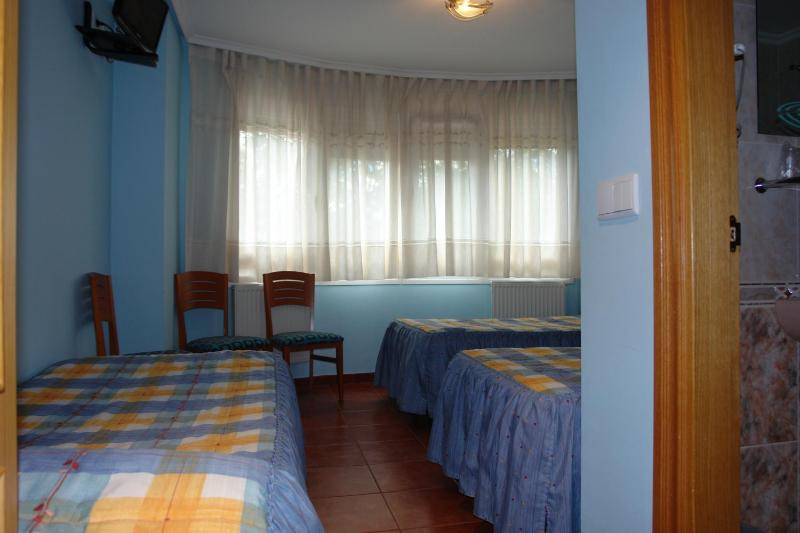 Triple Room image 2
