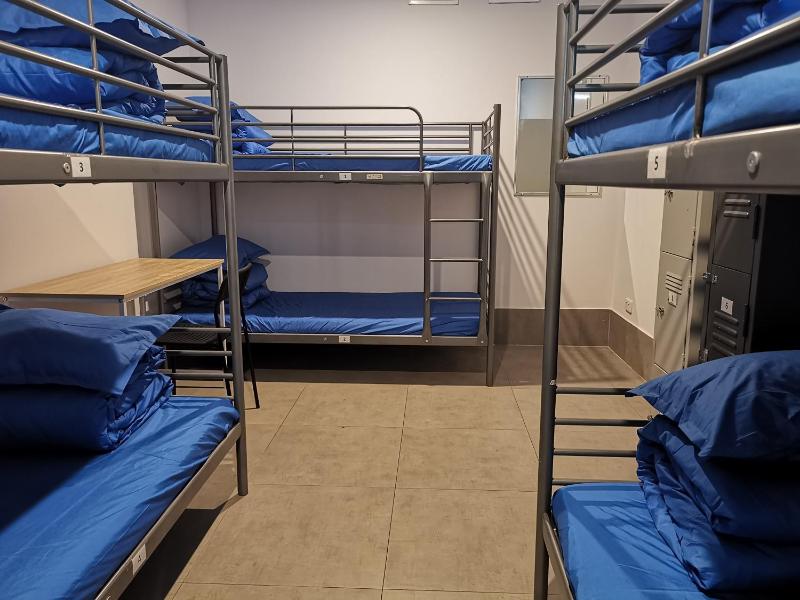 Quokka Backpackers Hostel Perth - note - Valid passport required to check in - image 14