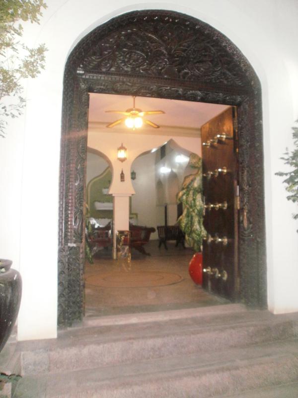 Asmini Palace Hotel - image 6