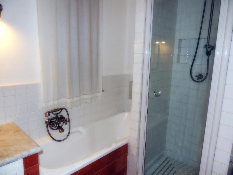 Deluxe Apartment image 2