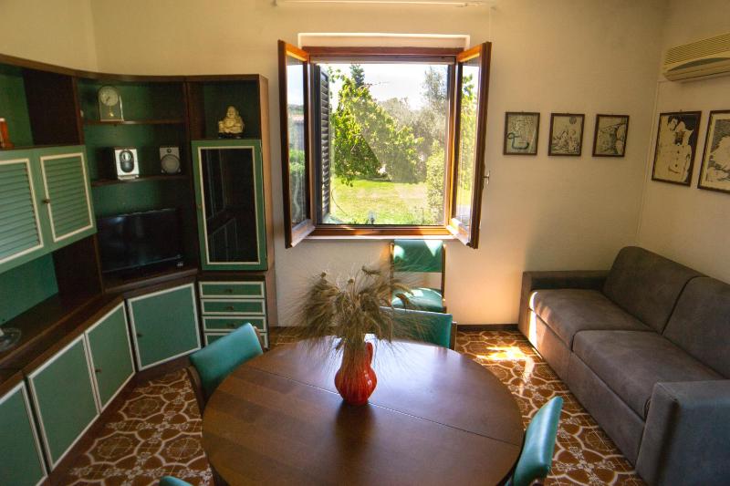 One-Bedroom Apartment image 1