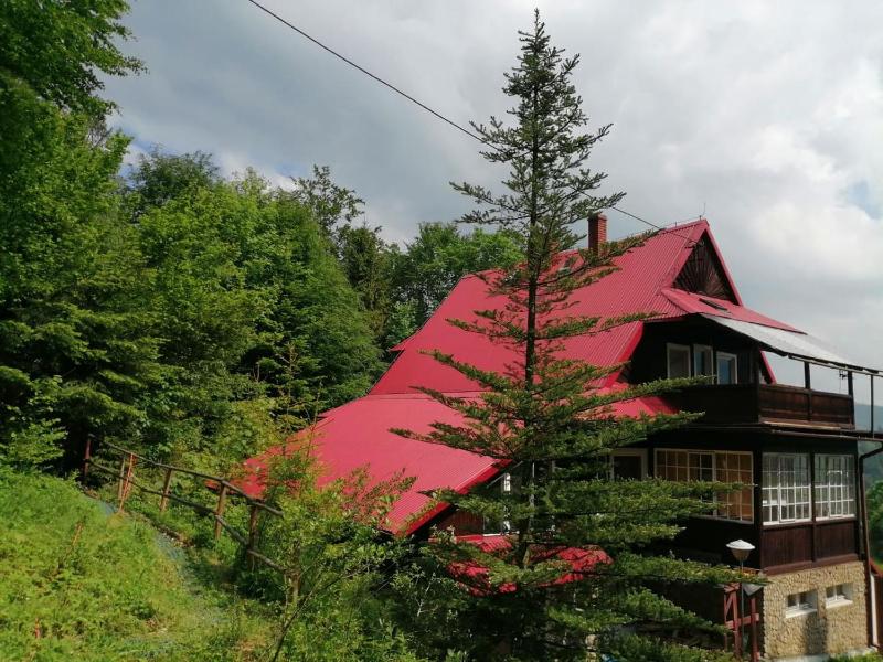 Chalet image 2