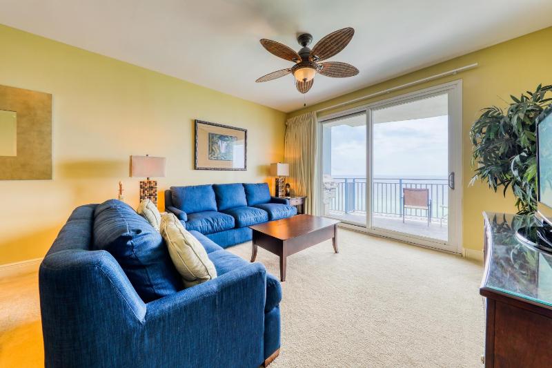 Three Bedroom Apartment image 2