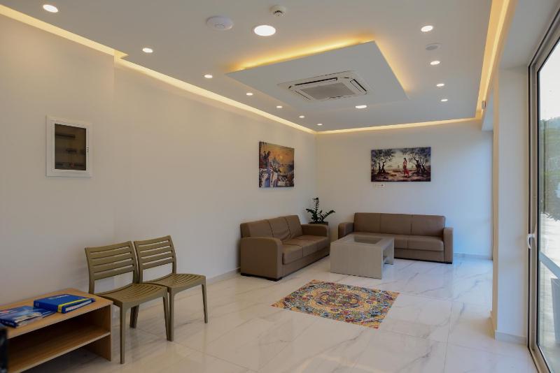 Blue Horizon Apartments - image 10