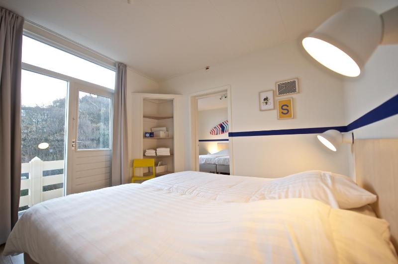 Quadruple Room with Shared Bathroom and Shared Toilet image 3