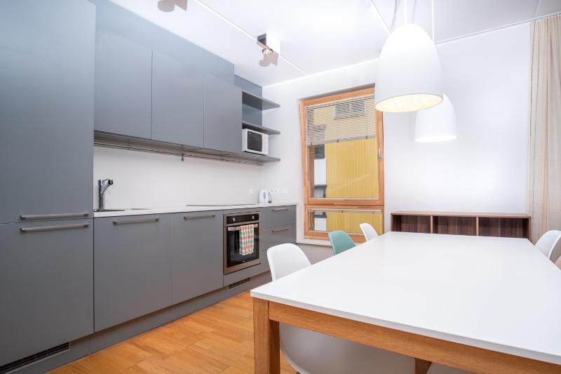 One-Bedroom Apartment image 2