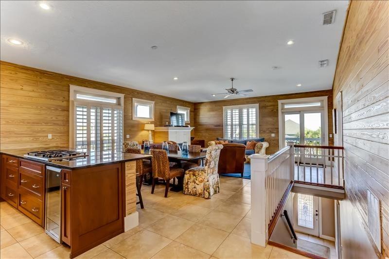 Three-Bedroom House image 2