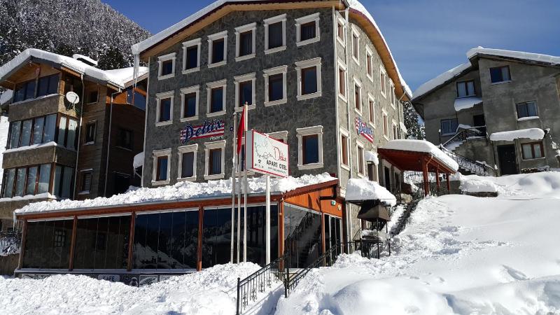 Apartment with Mountain View image 3