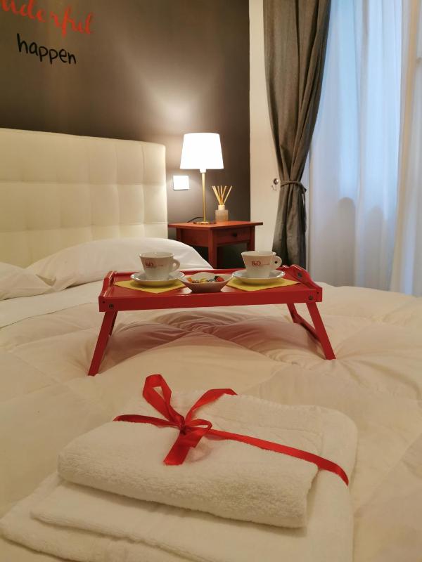 Double Room image 4