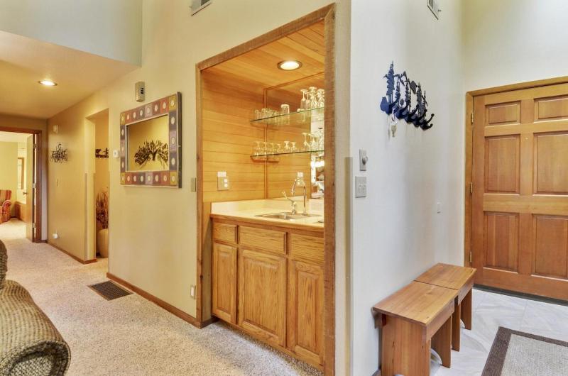 Two-Bedroom Apartment image 3