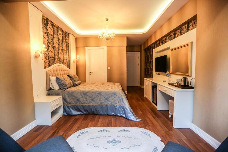 Standard Double Room image 1