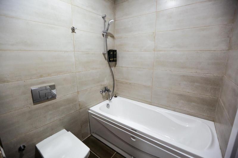 Standard Double Room image 2
