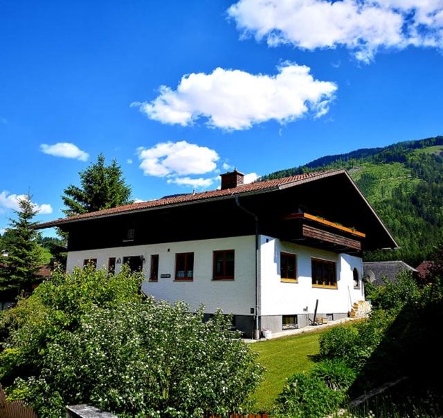 Two-Bedroom Apartment with Balcony image 3