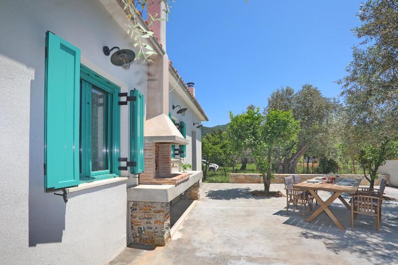 The Kampos House - image 2