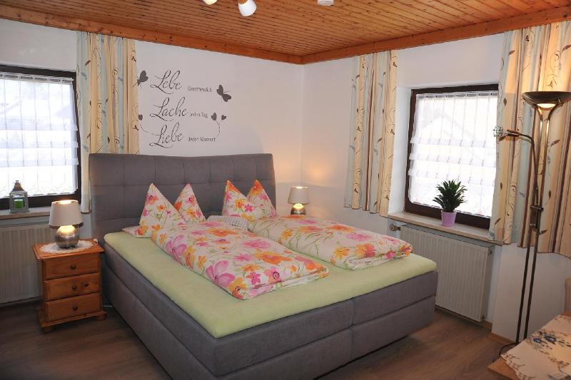 Double Room image 3