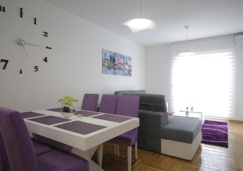IT Apartment - image 4