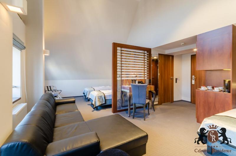 Apartment (4 Adults) image 3
