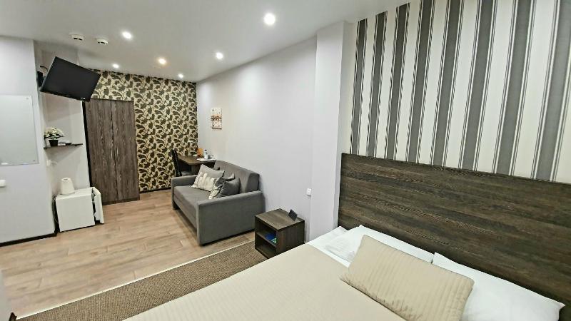 Standard Double Room without Window image 1