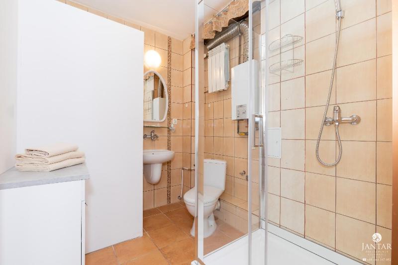 One-Bedroom Apartment image 3