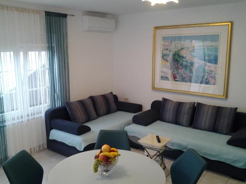 Apartments Darijana - image 9