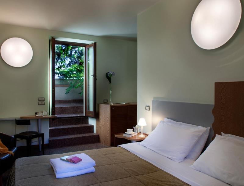 Double or Twin Room - Annex image 2