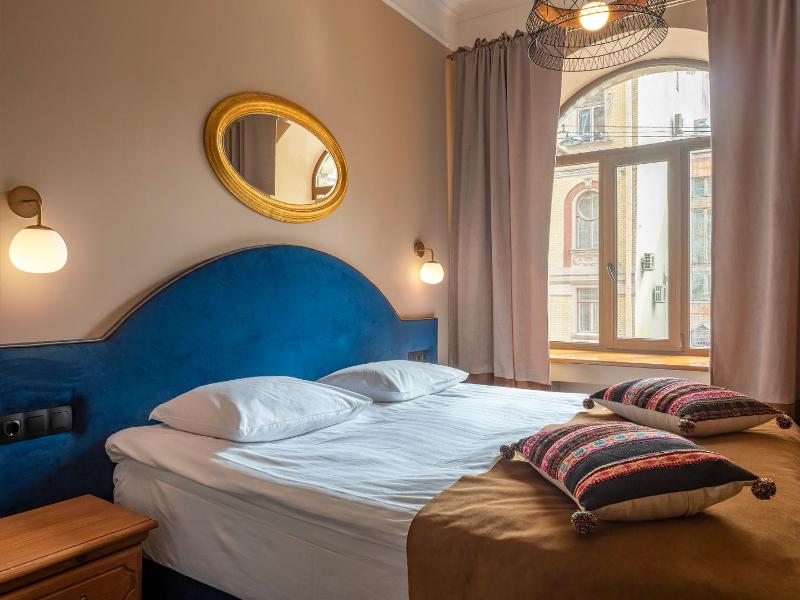 Superior Double Room image 3