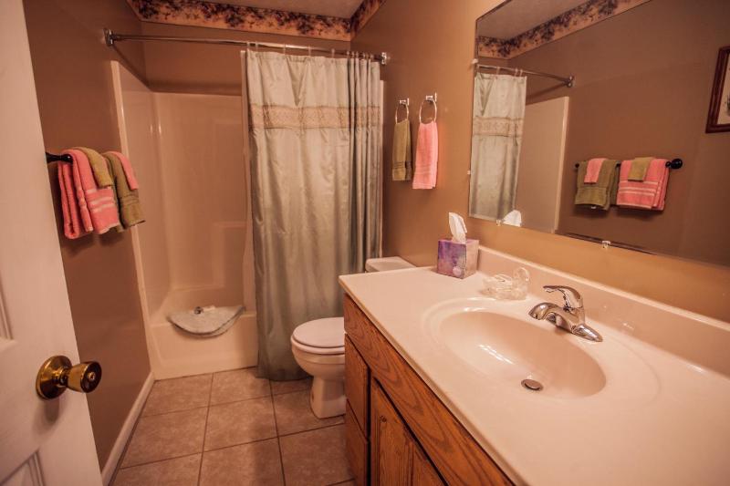 Two-Bedroom House image 3