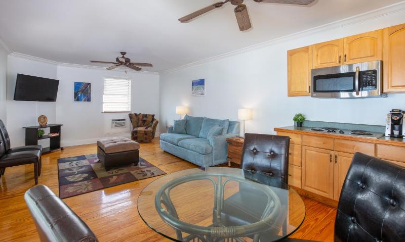 Cabana Loft Suite image 3