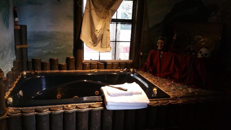 Captains Quarters image 1