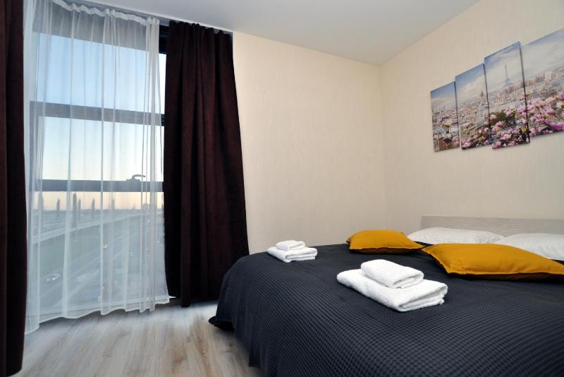 One-Bedroom Apartment image 1