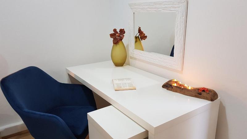 One-Bedroom House image 3
