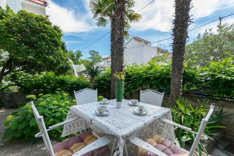 Apartments Miroslava - image 22