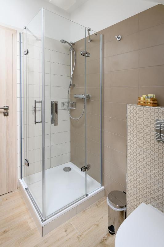 Triple Room with Bathroom image 3