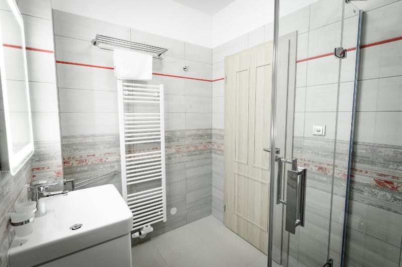 Double or Twin Room with Private Bathroom image 4