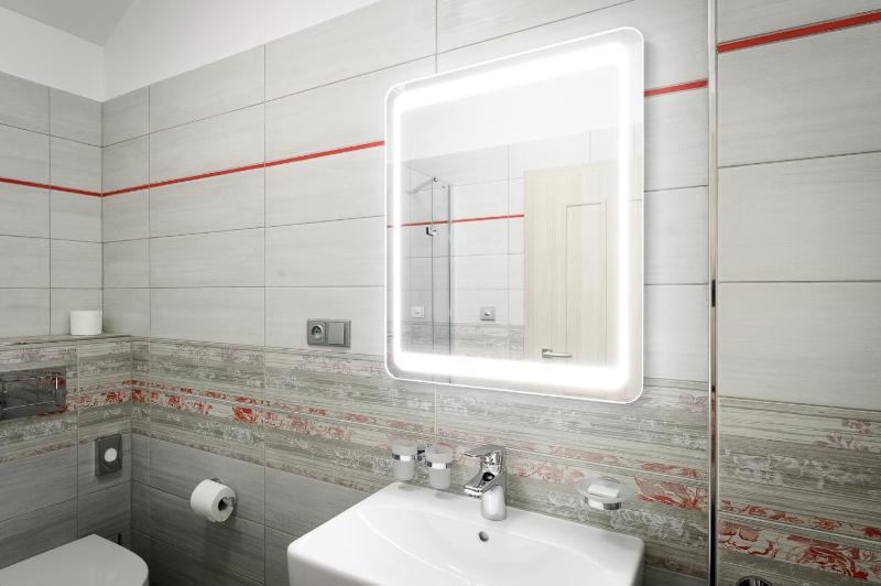 Double or Twin Room with Private Bathroom image 2