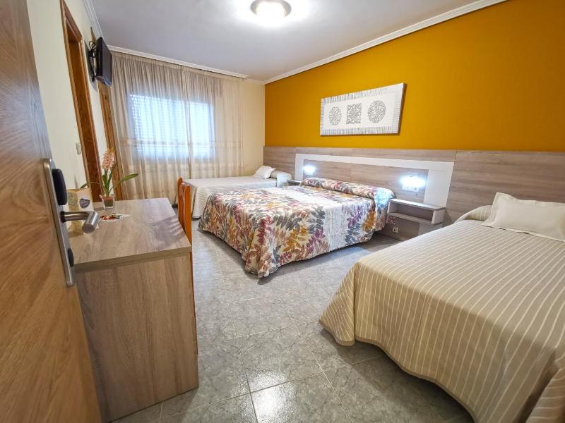 Quadruple Room image 3