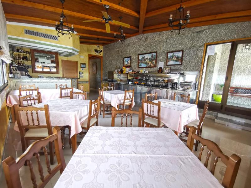 Hotel Liñares - image 8