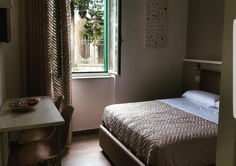 Double Room with Private Bathroom image 4
