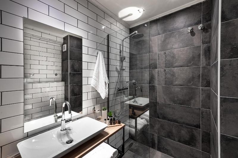 Superior Room image 2