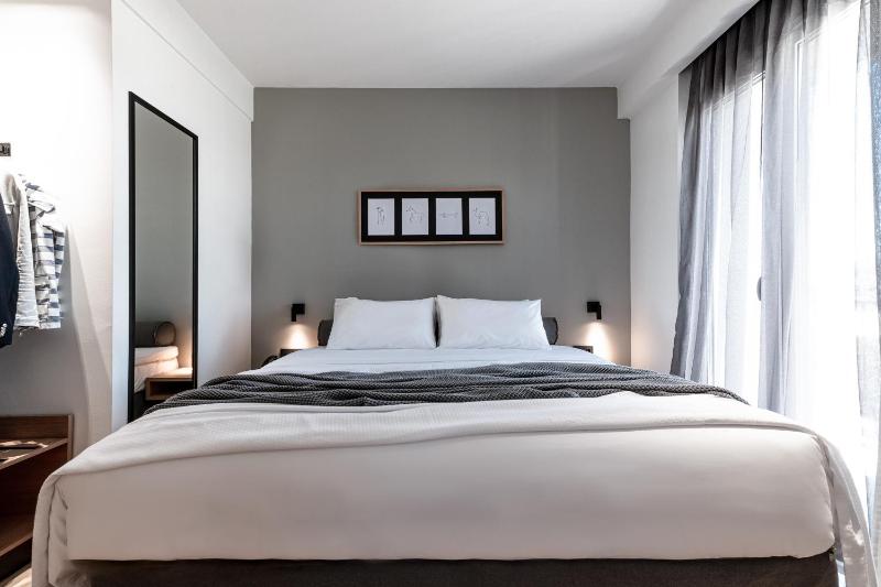 Superior Room with Sea View image 3