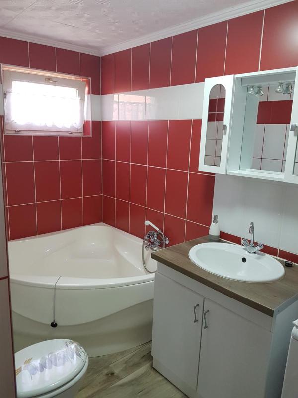 Superior Triple Room image 4