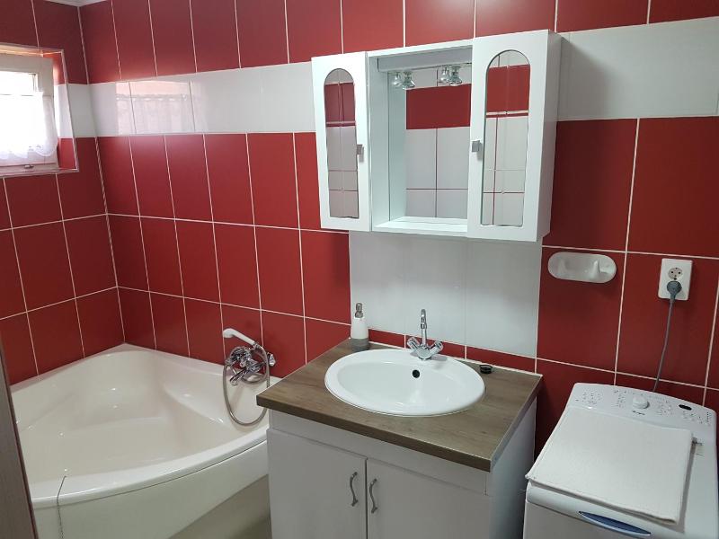 Superior Triple Room image 3