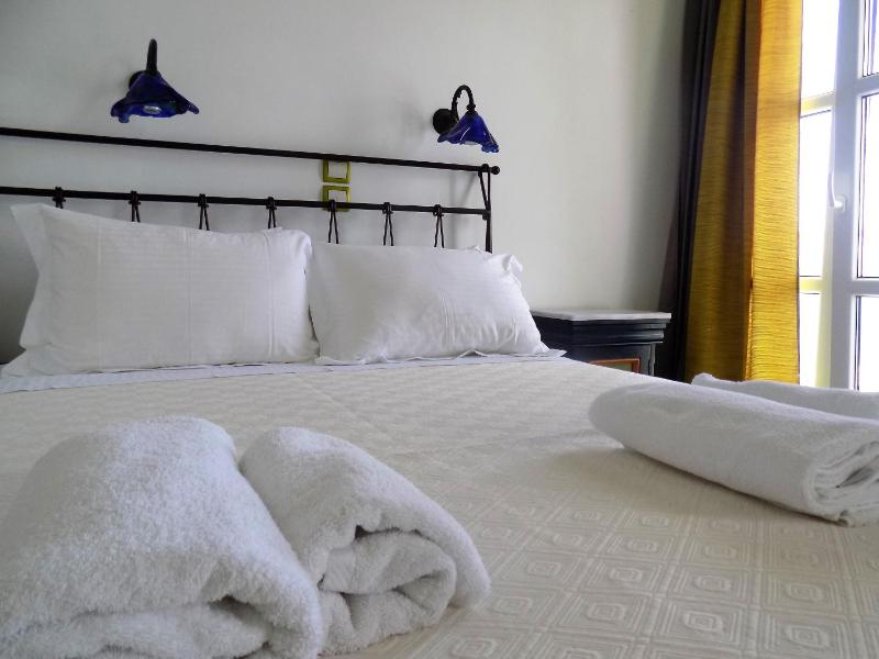 Premium Double Room with Sea View image 2